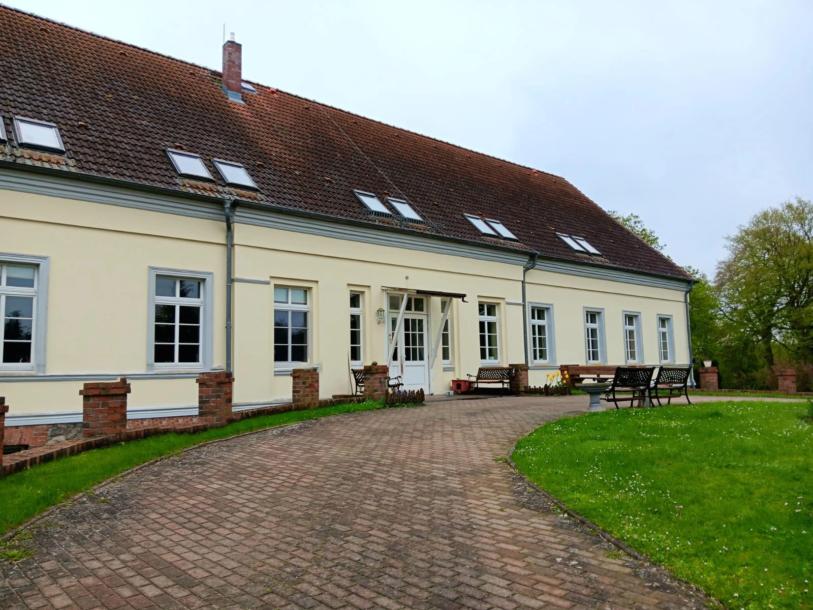 Zum Eingang Zum Eingang